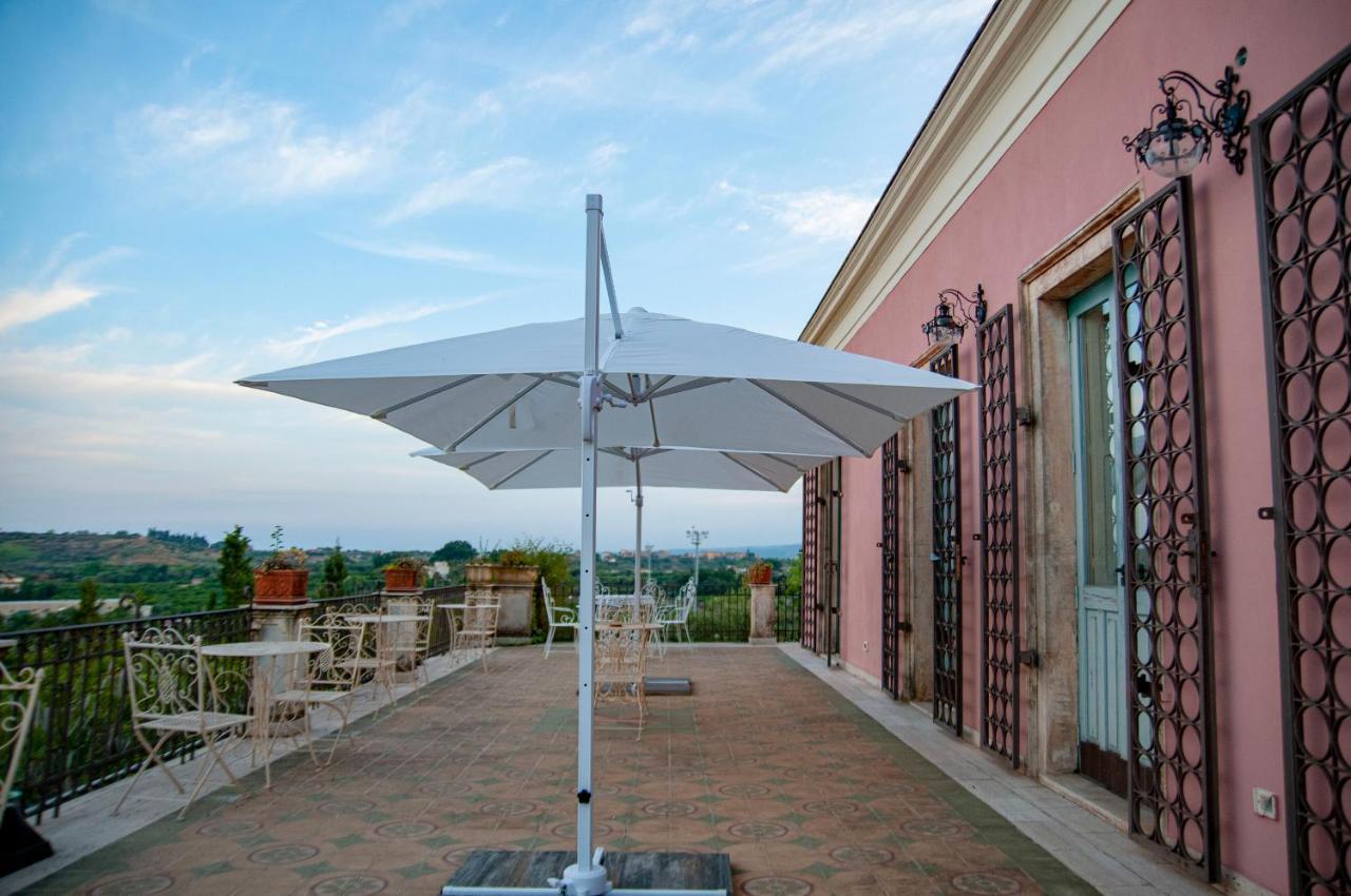 Antico Borgo Etneo Country Hotel Calatabiano Buitenkant foto