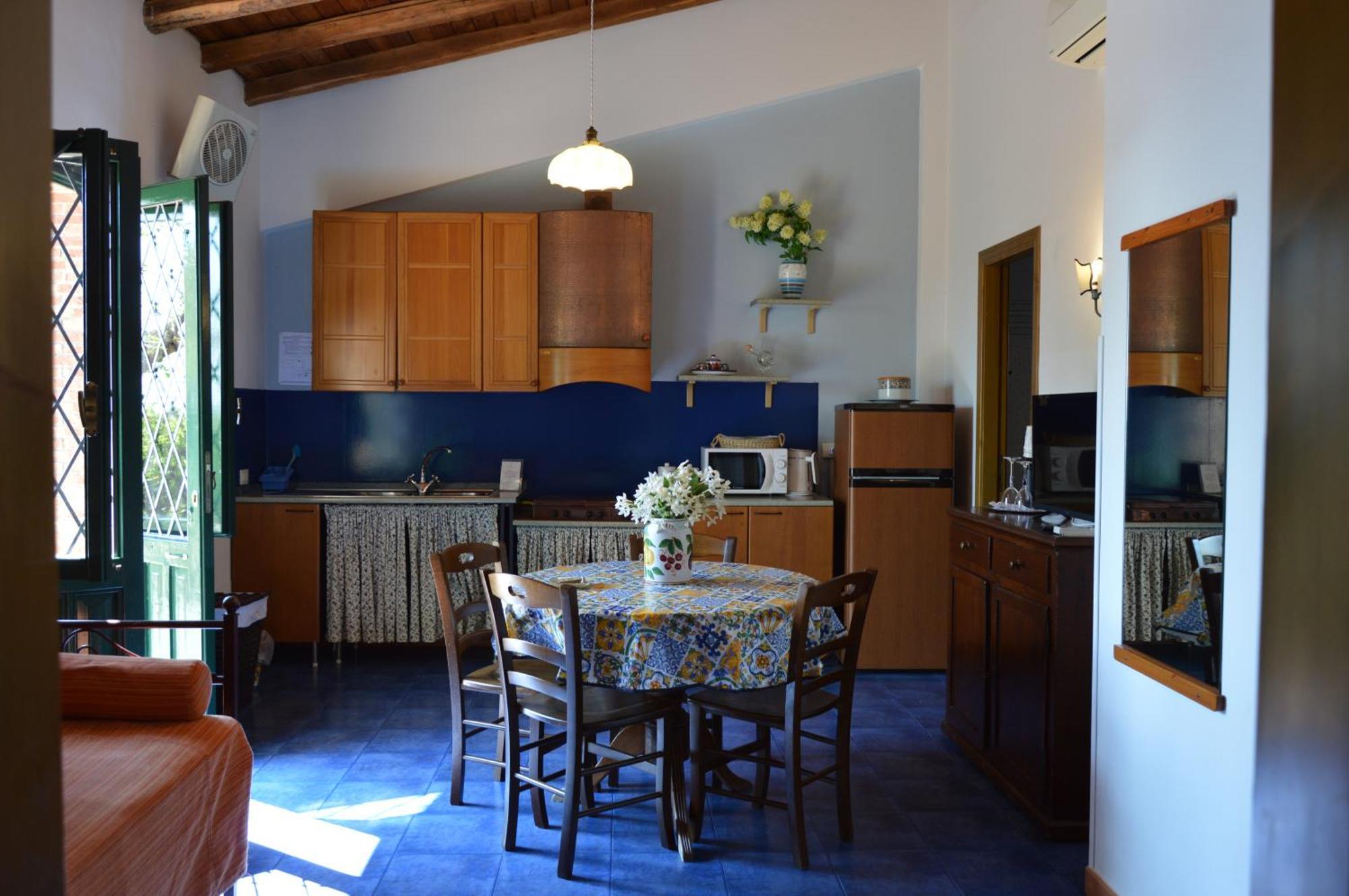 Antico Borgo Etneo Country Hotel Calatabiano Buitenkant foto