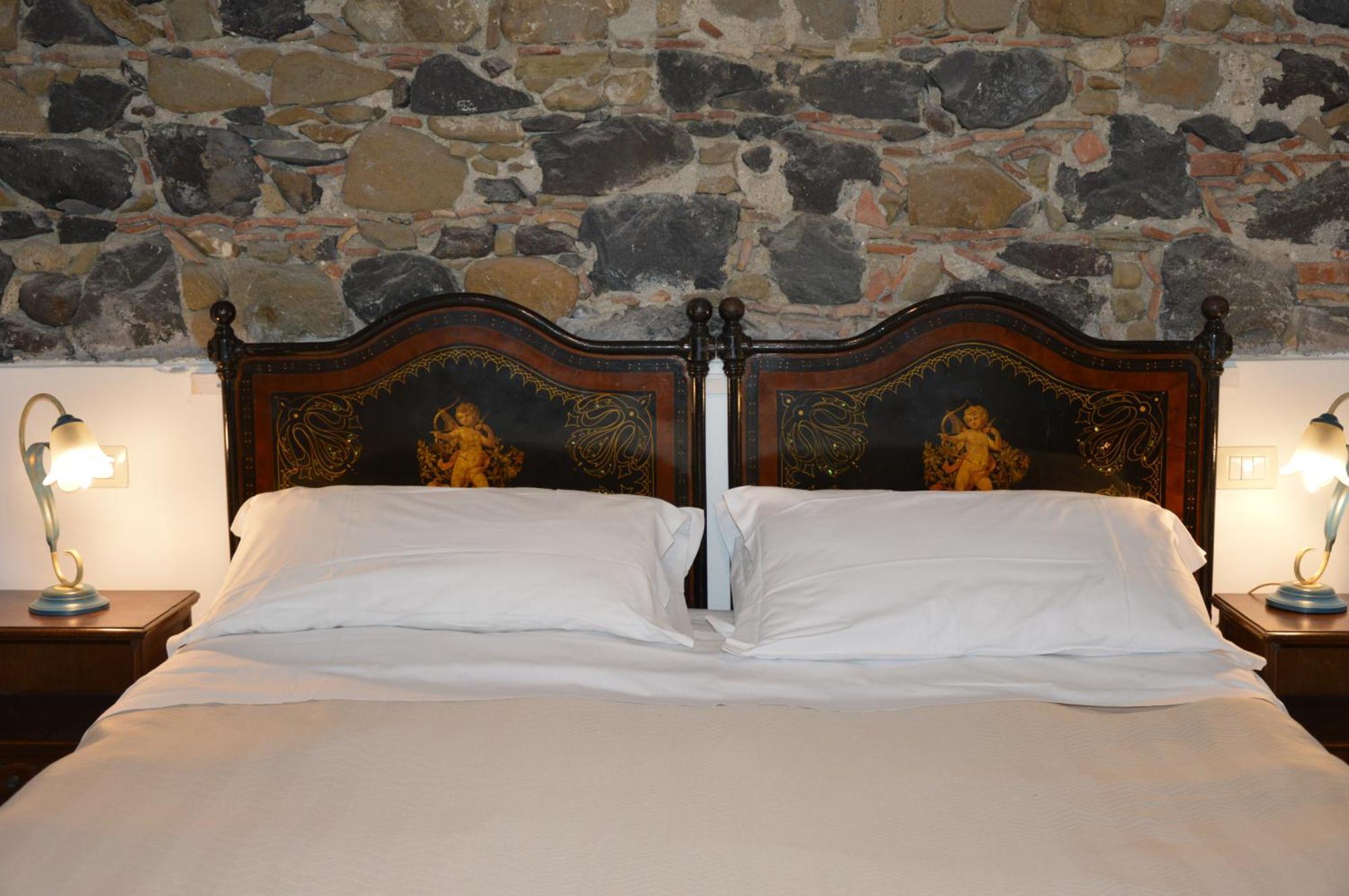 Antico Borgo Etneo Country Hotel Calatabiano Buitenkant foto