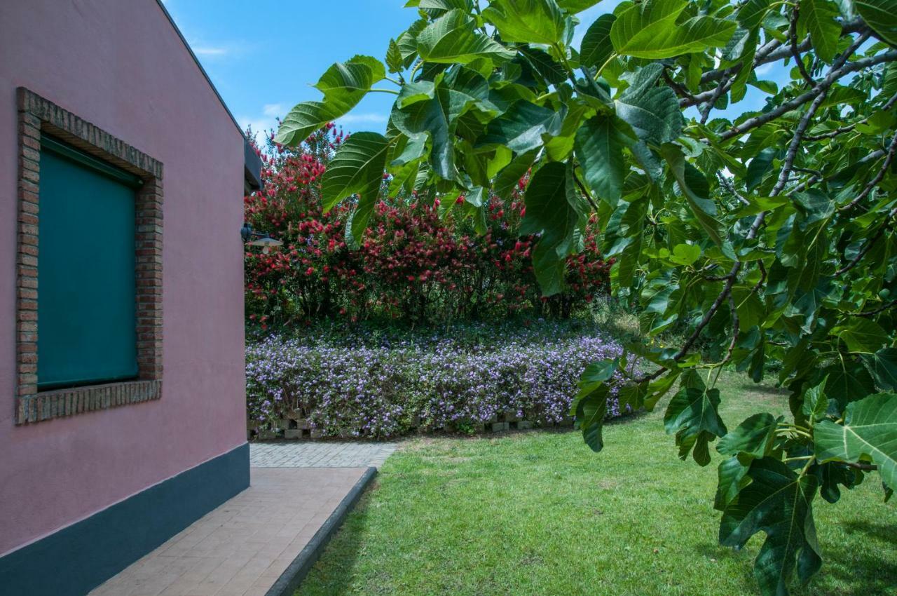 Antico Borgo Etneo Country Hotel Calatabiano Buitenkant foto