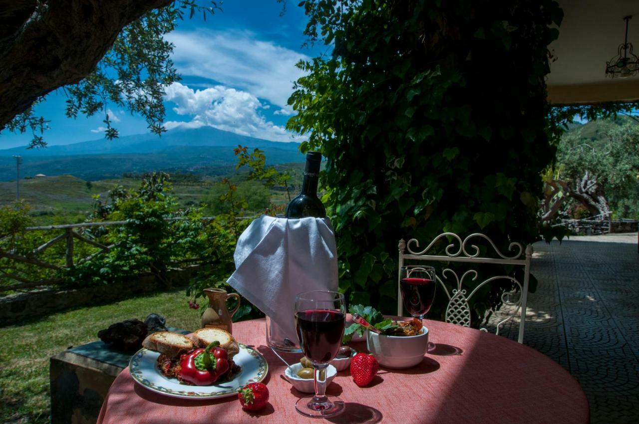 Antico Borgo Etneo Agriturismo Villa Calatabiano Buitenkant foto