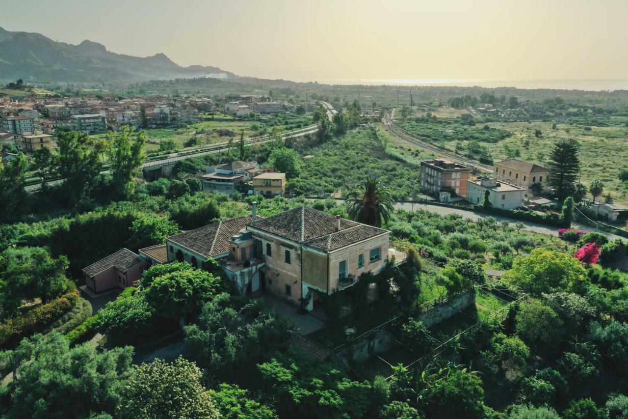 Antico Borgo Etneo Agriturismo Villa Calatabiano Buitenkant foto