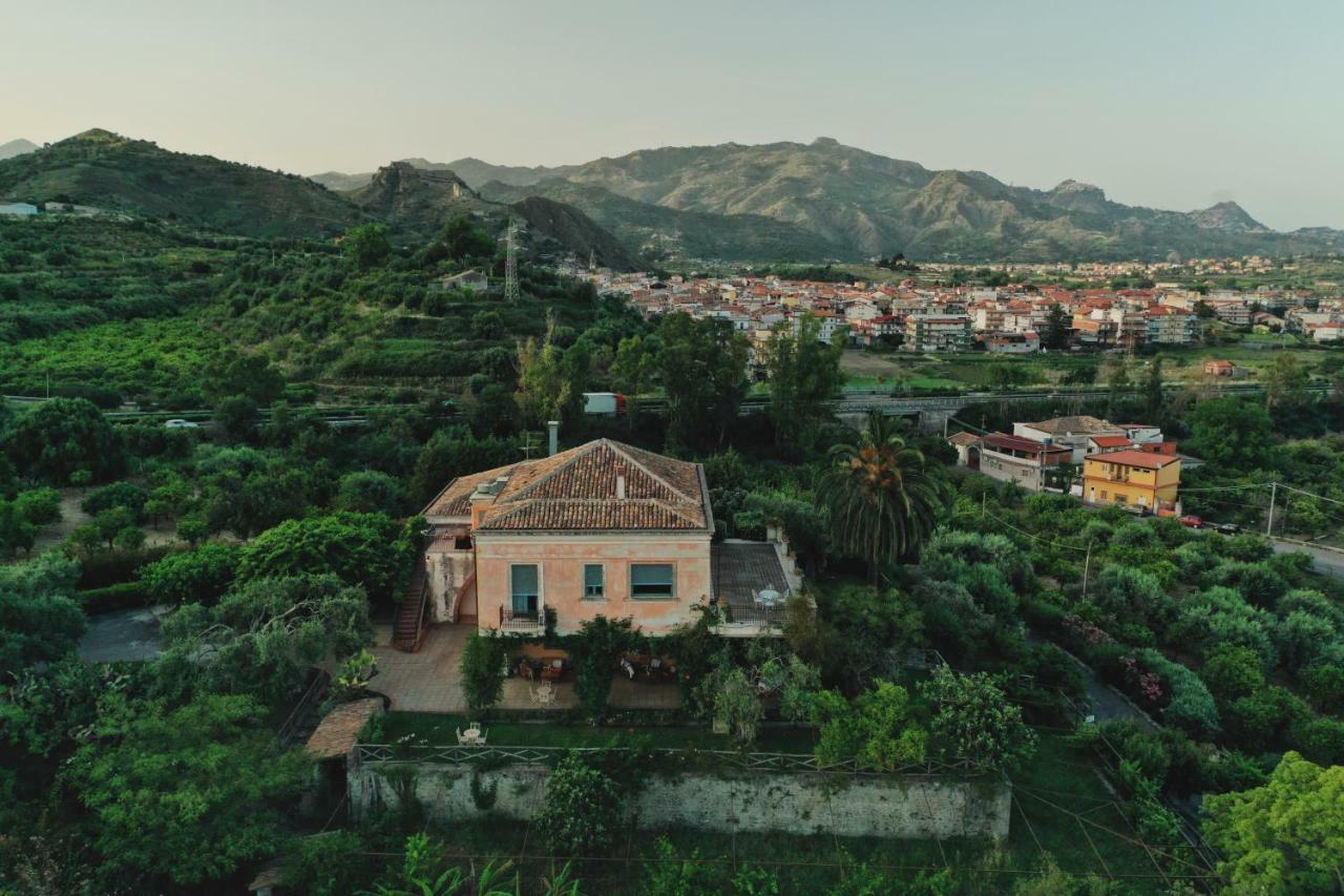 Antico Borgo Etneo Agriturismo Villa Calatabiano Buitenkant foto