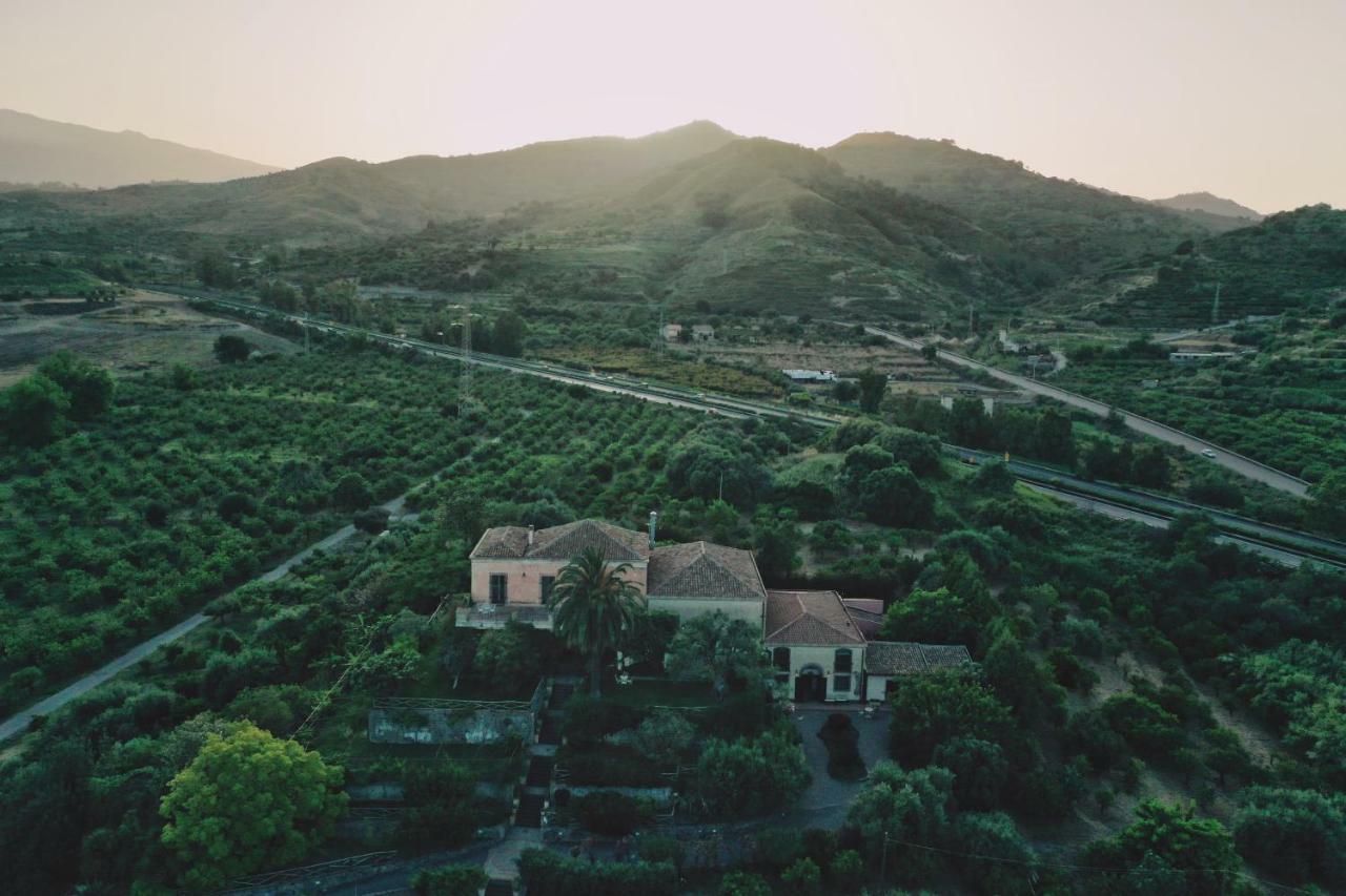 Antico Borgo Etneo Agriturismo Villa Calatabiano Buitenkant foto